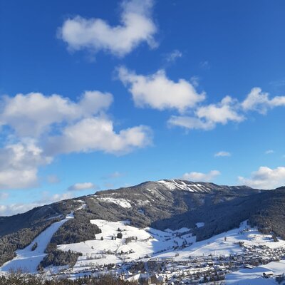 Skilift in wenigen Autominuten erreichbar